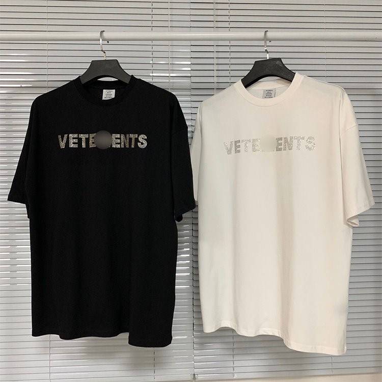 【ヴェトモンVETEMENTS】メンズ レディース 半袖Tシャツ 