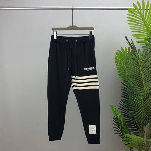 トムブラウンスーパーコピーセットアップ　ジャケット　アウター　スウェット パンツ