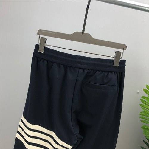 トムブラウンスーパーコピーセットアップ　ジャケット　アウター　スウェット パンツ