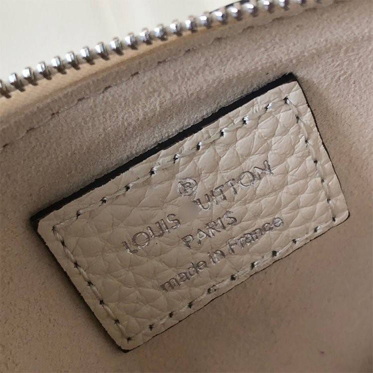 ルイヴィトンスーパーコピーM69508 高品質 財布 ファスナ付き