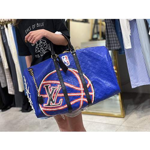 ルイヴィトン偽物 × NBA  旅行バック　2WAYバック  レディース メンズ  M21105 KEEPALL BANDOULIERE 55