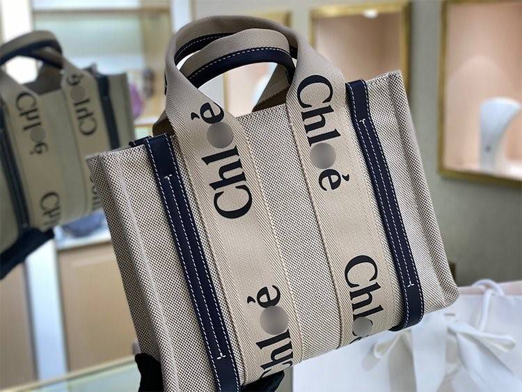 【クロエ 】トートバックSサイズ 