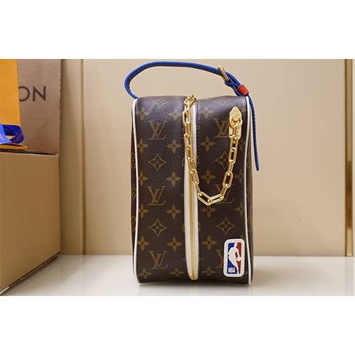ルイヴィトンスーパーコピー× NBA M85149  高品質 セカンドバッグ