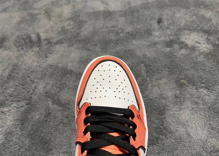 【ナイキ】 AJ1  Mid "Turf Orange" メンズ レディース  スニーカー  