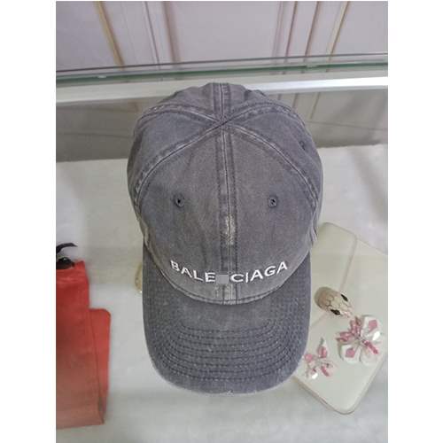 バレンシアガ コピー  CAP 帽子