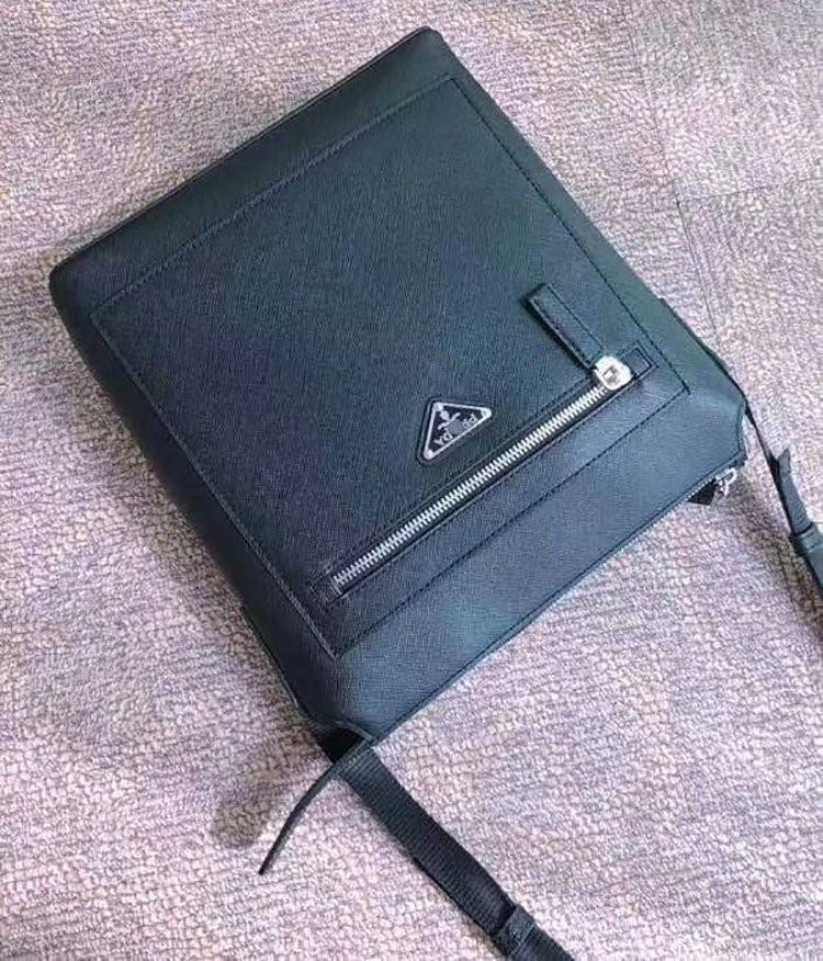 プラダ ショルダー バッグ