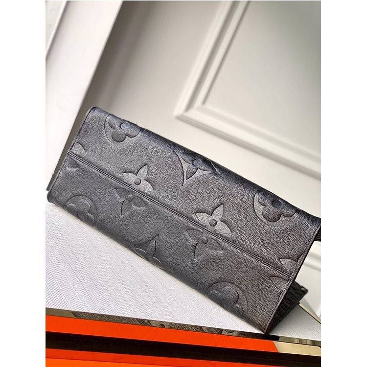 ルイヴィトンスーパーコピーM44576 オン・ザ・ゴー ジャイアント ロゴ 入荷