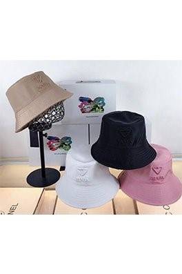 【プラダ 】CAP 帽子