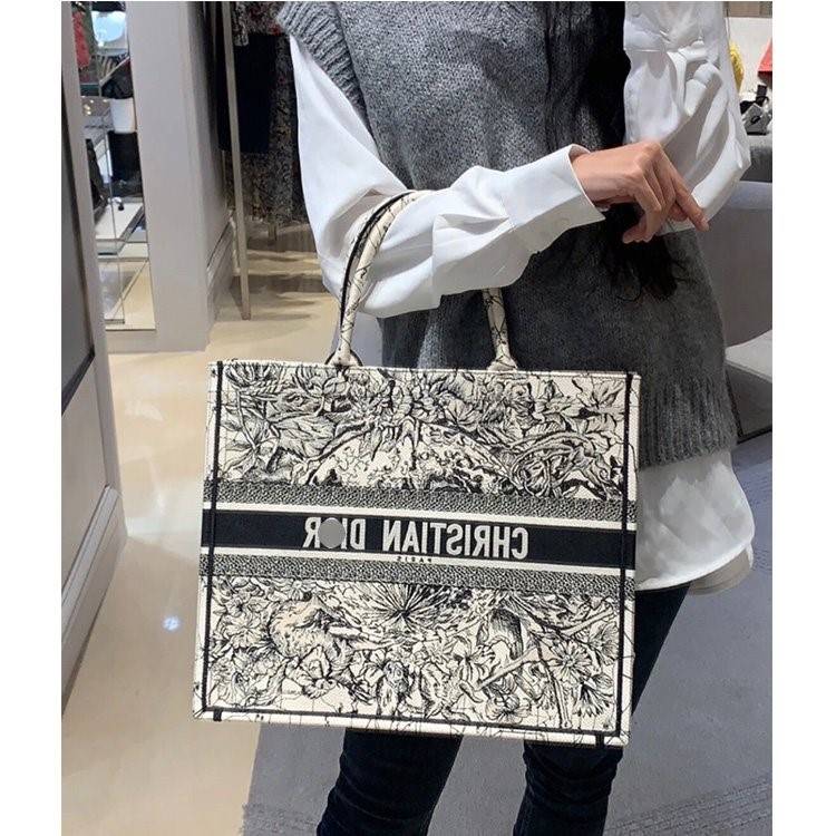 ディオールスーパーコピーM1286  Book Tote  トートバック