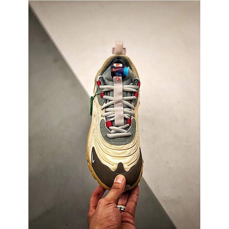  【ナイキ NIK*】Travis Scott  ×Air Max 270 メンズ   スニーカー 