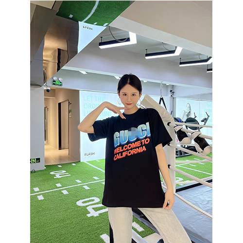 【グッチ】メンズ レディース 半袖Tシャツ 