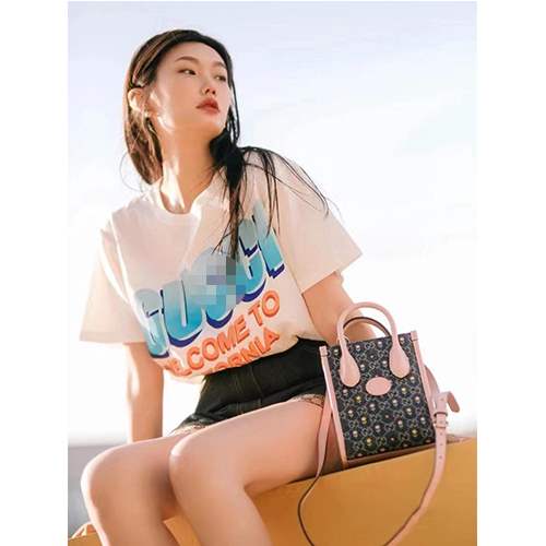 【グッチ】メンズ レディース 半袖Tシャツ 