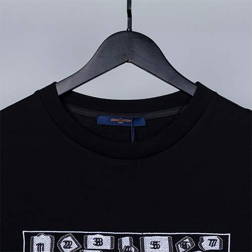 ルイヴィトンコピー メンズ レディース 半袖Tシャツ