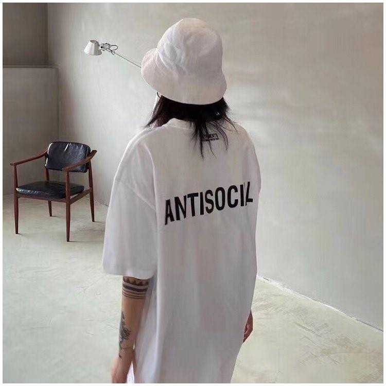 【ヴェトモンVETEMENTS】メンズ レディース 半袖Tシャツ 