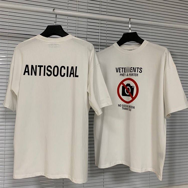 【ヴェトモンVETEMENTS】メンズ レディース 半袖Tシャツ 