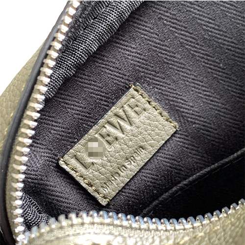 ロエベ偽物military messenger  ショルダー バック