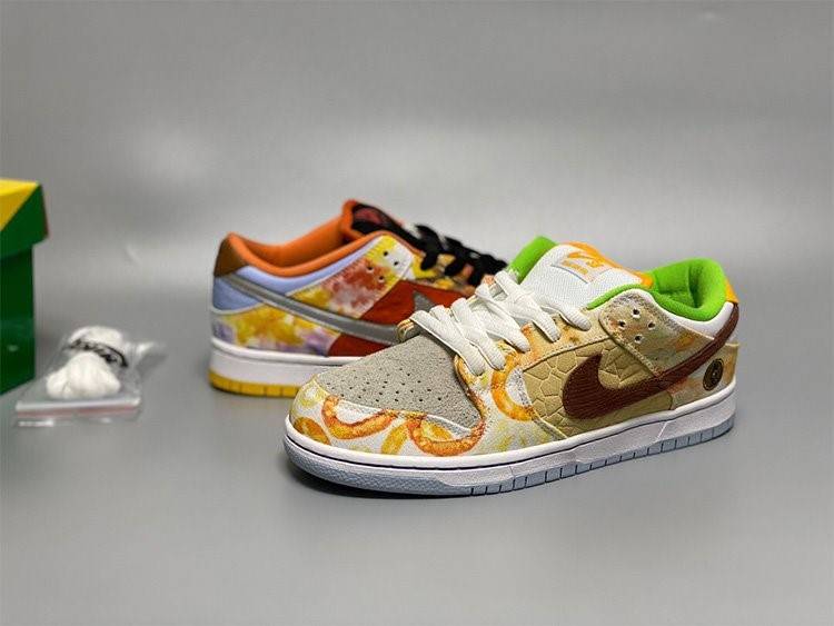 【ナイキ】 SB Dunk Low "CNY" Chinese New year メンズ レディース  スニーカー  