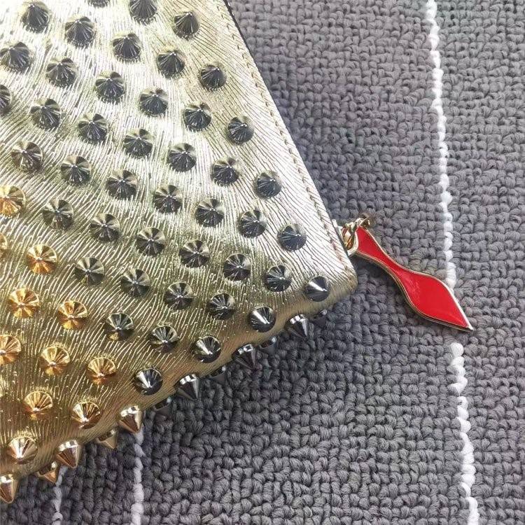 クリスチャンルブタンスーパーコピー 高品質 ファスナ付き  長財布