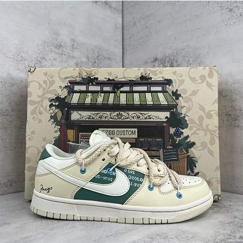 オフホワイトスーパーコピー × ナイキ SB Dunk Low メンズ レディース  スニーカー