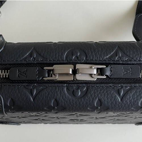 ルイヴィトンスーパーコピーM20439 Horizon Clutch ショルダー バック