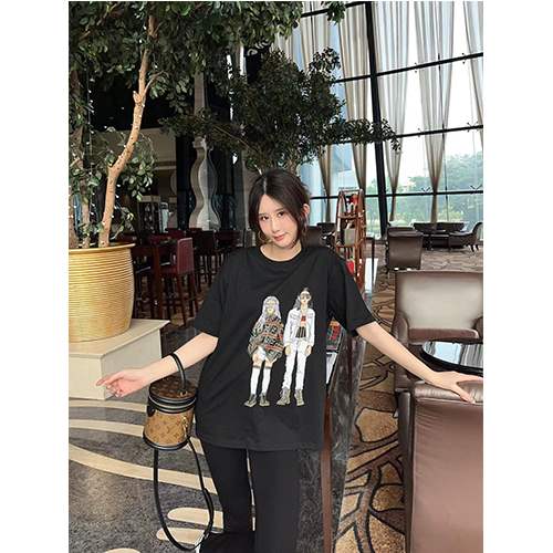 【フェンディ】メンズ レディース 半袖Tシャツ 