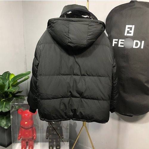 【フェンディ】両面 秋冬　ダウンジャケット 