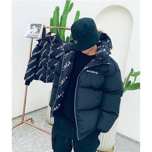 バレンシアガスーパーコピー  両面 秋冬　中綿　ジャケット　アウター