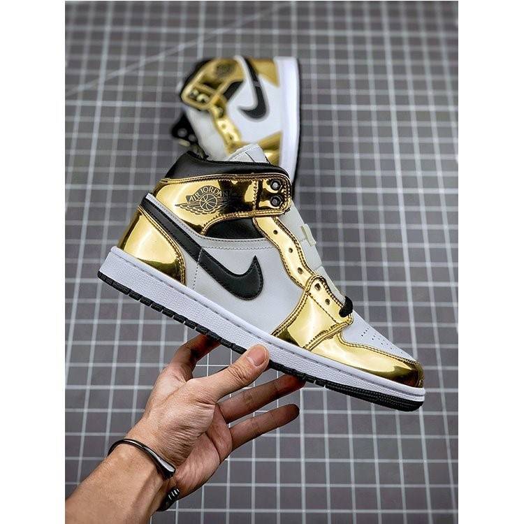 【ナイキ 】Air Jordan 1 Mid "Metallic Gold" メンズ レディース  スニーカー  