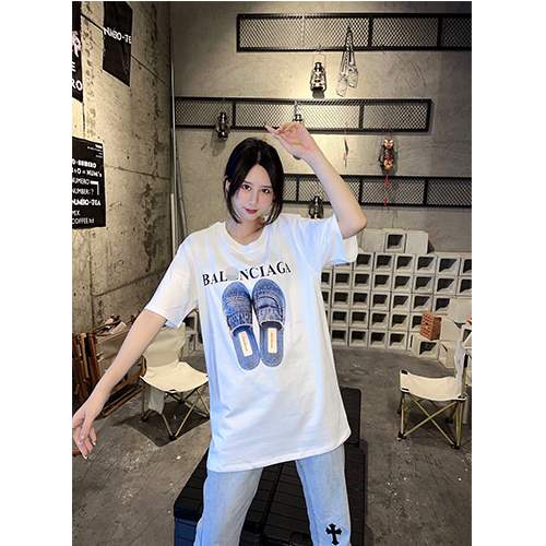 【バレンシアガ】メンズ レディース 半袖Tシャツ 