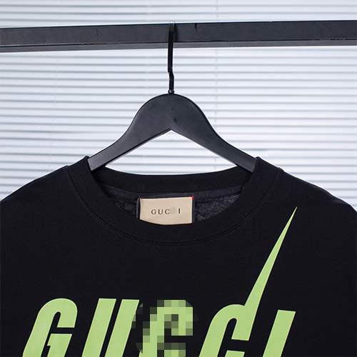 【グッチ】メンズ レディース 半袖Tシャツ 