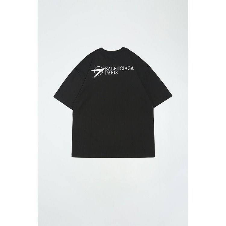 【バレンシアガ】 メンズ レディース 半袖Tシャツ   