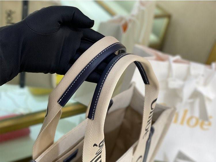 【クロエ 】トートバックLサイズ 