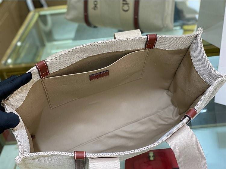 【クロエ 】トートバックLサイズ 