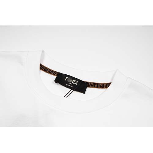 【フェンディ】メンズ レディース 半袖Tシャツ 