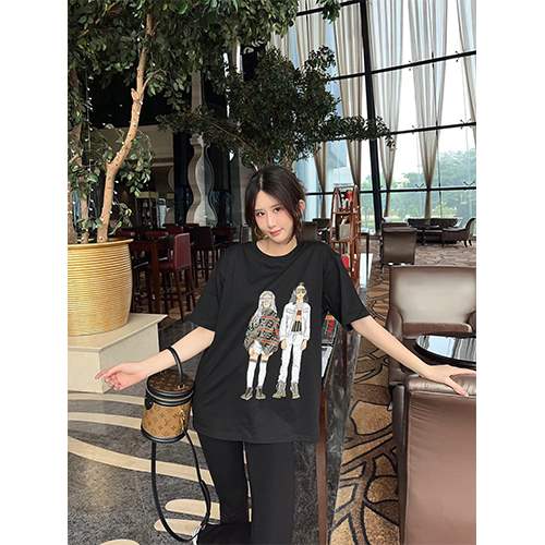 【フェンディ】メンズ レディース 半袖Tシャツ 